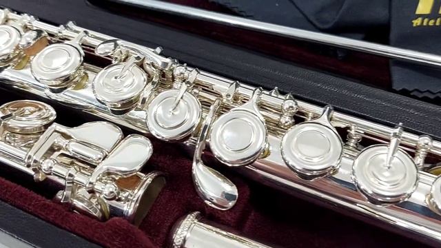 Flauta YAMAHA YFL 511 Profissional, Japan ORIGINAL, Atelier mFL смотреть онлайн