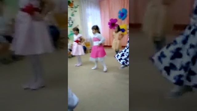 Танец «Хорошее настроение» смотреть онлайн