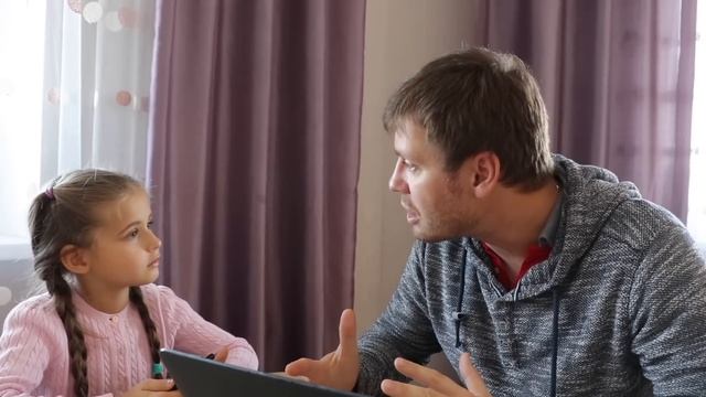 БАЗА СИРЕНОГОЛОВЫХ и РАДУЖНЫЕ ДРУЗЬЯ в нашей реальности оказались у нас дома смотреть онлайн