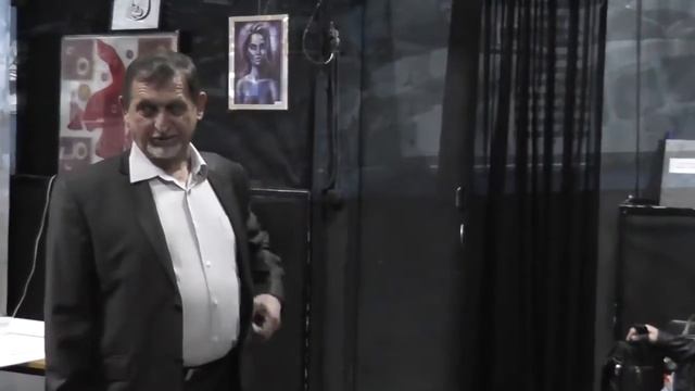 Выступление В М Бронникова и Р И Булатова в киноклубе КАИ 19 мая 2016 смотреть онлайн