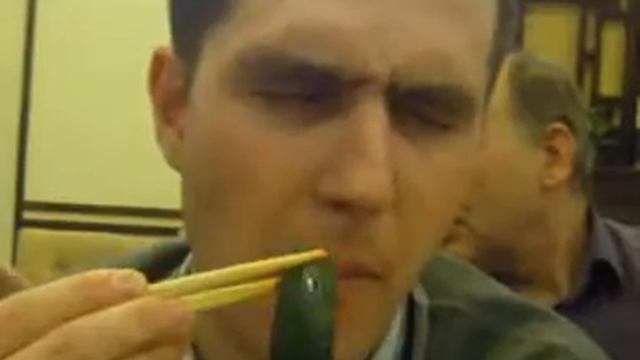 Саня и корейский огурец Dubstep version смотреть онлайн