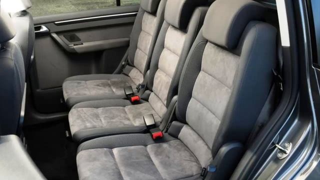 [2017 NEW]Volkswagen Touran 1.6 TDI (105) Series смотреть онлайн
