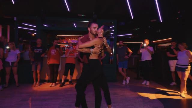Maria Brotons Derek ️ Tierno ️ Mario Baro ️ Valencia, Bachata PASION ️ смотреть онлайн