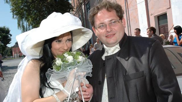 СТАЛЕВЕ ВЕСІЛЛЯ смотреть онлайн