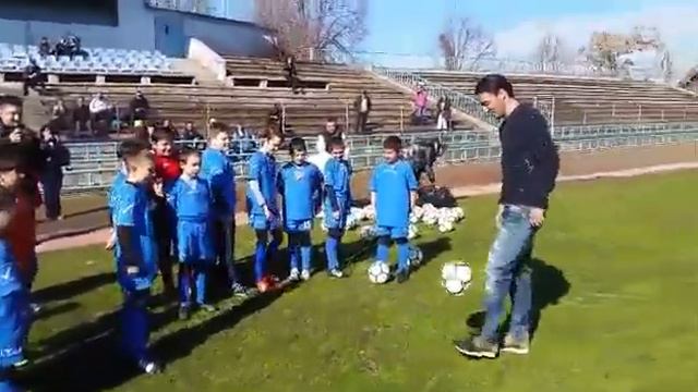 PlovdivNewsTV: Ивелин Попов зарадва пловдивски таланти смотреть онлайн