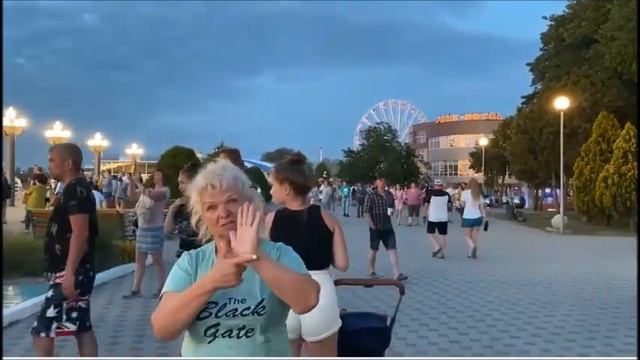 Вечерняя прогулка по анапе=парк 8 часть смотреть онлайн