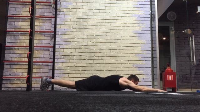 24. Отжимания с прямыми руками. смотреть онлайн