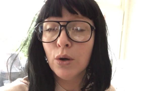 Lisa testing the Friday feeling смотреть онлайн