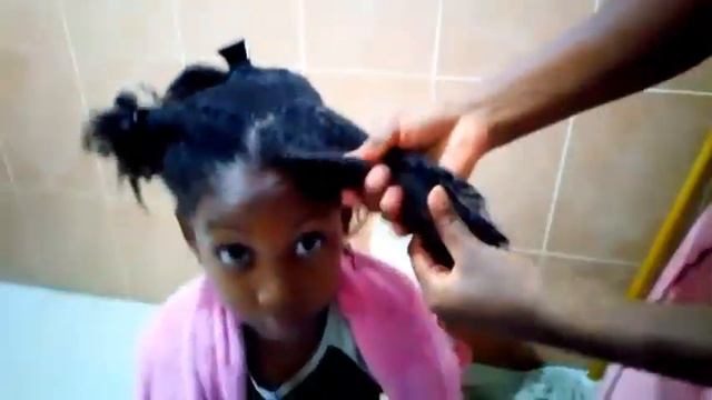 40. RUTINA CAPILAR EN NIÑAS "CABELLO RIZADO" USANDO BEST ÁFRICA DE KIDS ORGANICS смотреть онлайн