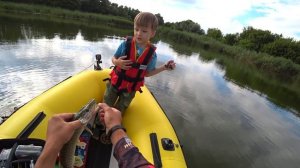 Сын выбирает приманки - я ловлю! | Рыбалка с сыном | Спиннинг