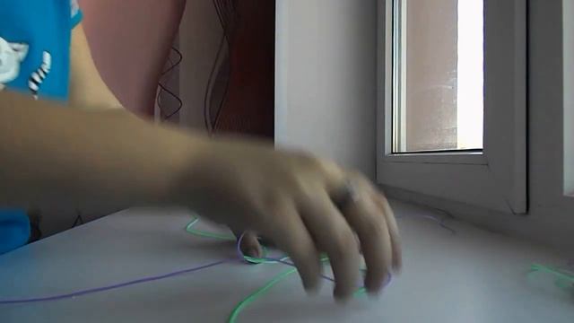 4 видео-урок.Плетём фенечку из трубочек смотреть онлайн