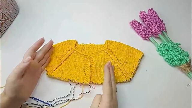 Детское платье спицами и крючком. Часть 1. смотреть онлайн