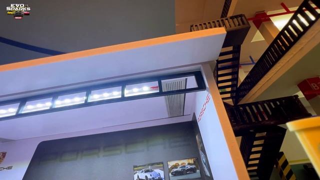 Porsche Garage 1/64 Diorama By MoreArt | Hotwheels Diorama