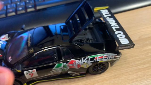 Обзор модели Lamborghini Mursielago FIA GT в 1/24 от Bburago смотреть онлайн