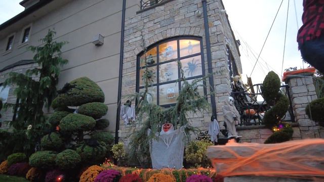 2023 Halloween Decorations Dyker Heights Brooklyn New York City  4K NYC Walk  Halloween USA