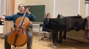 Там за речкой, там за перевалом