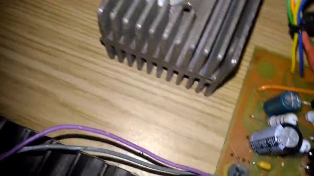 Делаю сабвуфер 200 Ватт. Обзор устройства. смотреть онлайн