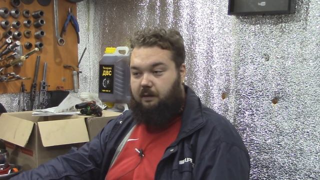 Днище VLOG: совковые дворики во дворах, парковочные места ли "зелёная зона"... смотреть онлайн