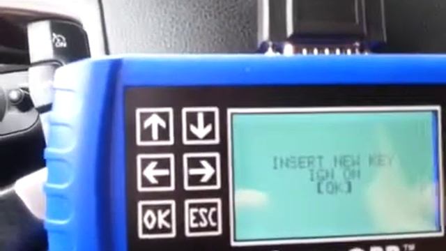 Ford Mondeo 2007 Key Programming by SKP100 смотреть онлайн