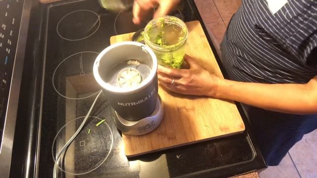 Чесночная приправа пальчики оближешь.здоровое питание .сезон отростков чеснока.