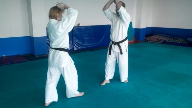 "Приглашение" и не много на тему ёкомен смотреть онлайн