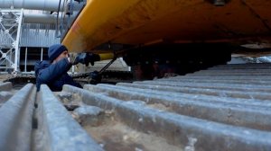 ОБСЛУЖИВАНИЕ ЭКСКАВАТОРА ГУСЕНИЧНОГО JCB ( ежедневное обслуживание)