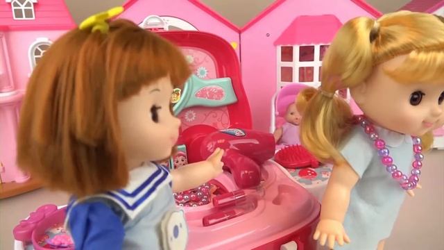 Алиса и ее подруги в салоне красоты. смотреть онлайн