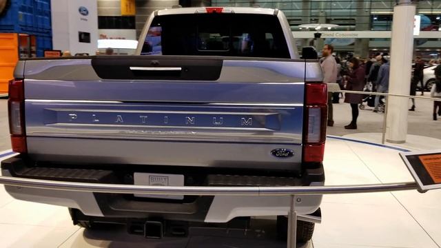 NEW SUPER DUTY 2020 Ford Walkaround - Chicago Auto Show 2019 смотреть онлайн
