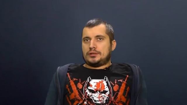 Он всего-лишь играл в змейку перед тем как зайти в CS GO(Нуб играет) смотреть онлайн
