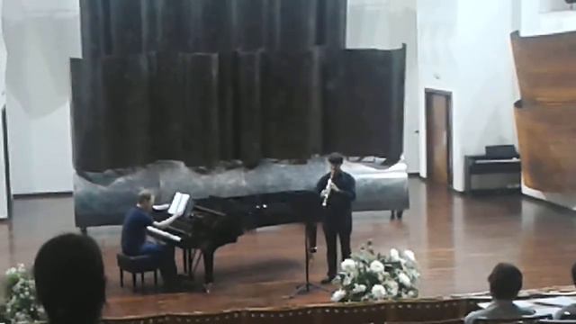 Concertino B-Dur - Andante sostenuto смотреть онлайн