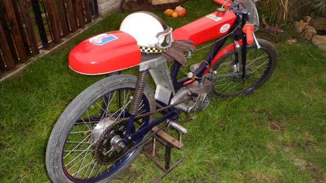 JAWA 50 - Pionýr v úpravě pro silniční závody смотреть онлайн