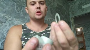 Однорычажный смеситель,падает ручка