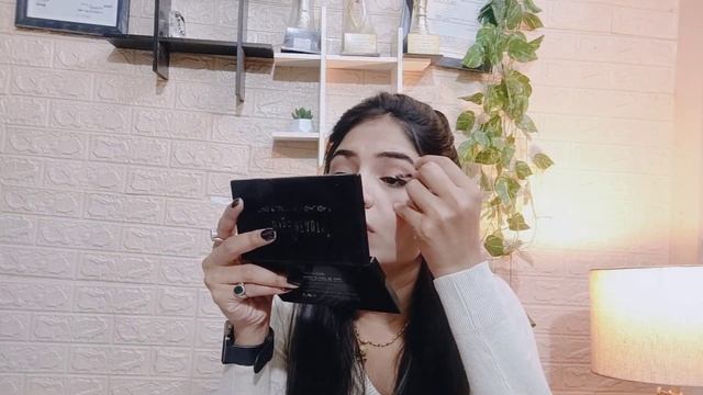 Swiss beauty liquid metallic eyeshadow honest review | product reviews | eye makeup | swiss beauty смотреть онлайн