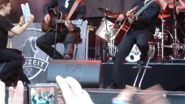 Eisbrecher (der Checker) Singt Satellite Lena/Tränen Lügen Nicht ZitaRock ´10