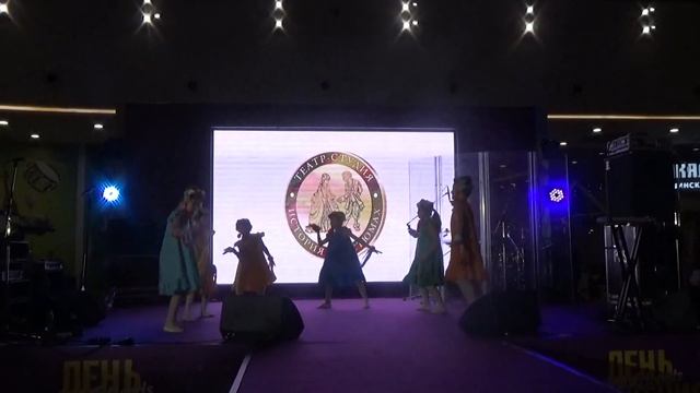 Театр-Студия История в Костюмах(#ДР_Хорошо,#ТРЦХорошо,20.10.18) смотреть онлайн