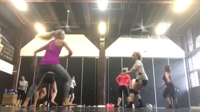 'Fight Song/Amazing Grace' by The Piano Guys (Choreography by Shelley Moore) смотреть онлайн
