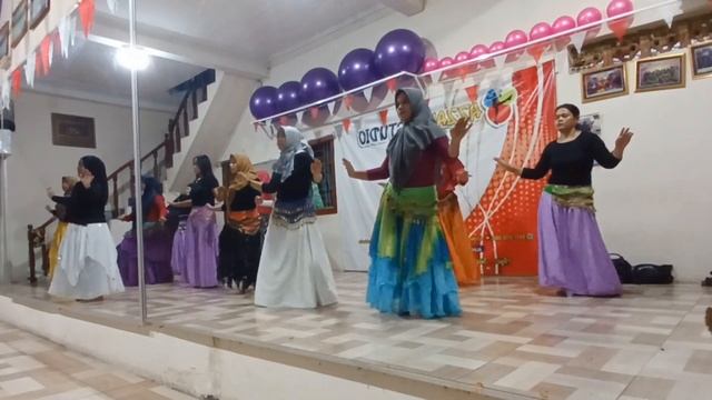 Black pink(Boombayah)_Ahmed Ashour_Remix Sha3by_Choreo by Azzahra Studio_Beginner смотреть онлайн