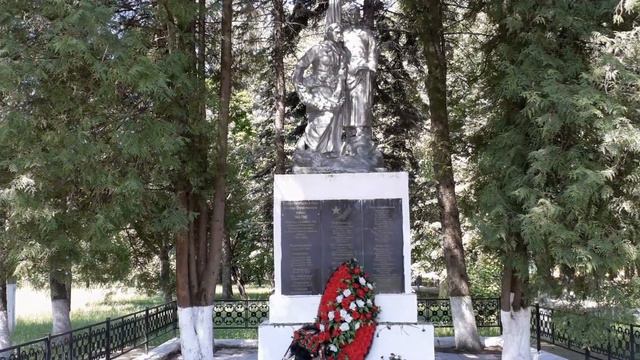 Они остались в памяти и бронзе смотреть онлайн