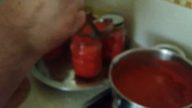 Томаты в собственном соке./Tomatoes in their own juice. смотреть онлайн
