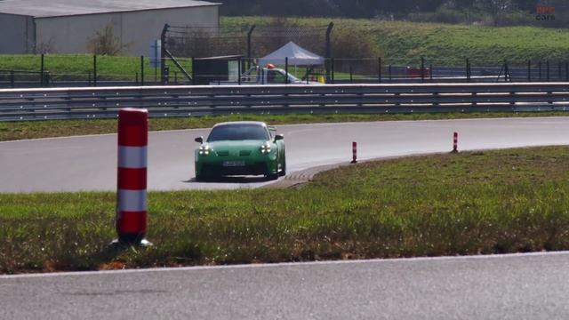 New Porsche 911 GT3 PDK in Python Green смотреть онлайн