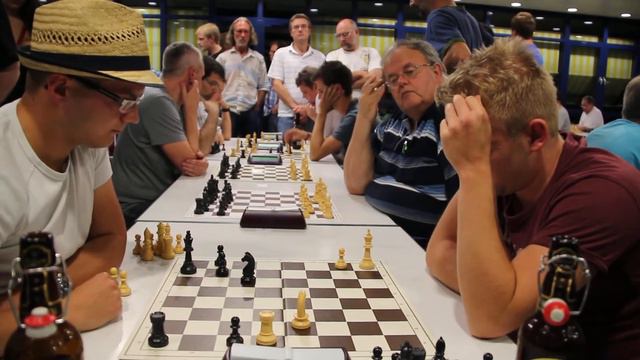 GM Arik Braun vs IM Axel Heinz смотреть онлайн