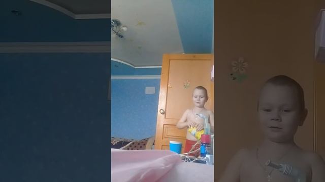 Когда твоя сестра лучше разбирается в майнкрафте и не хочет включать тебе креатив. Смотреть всем смотреть онлайн