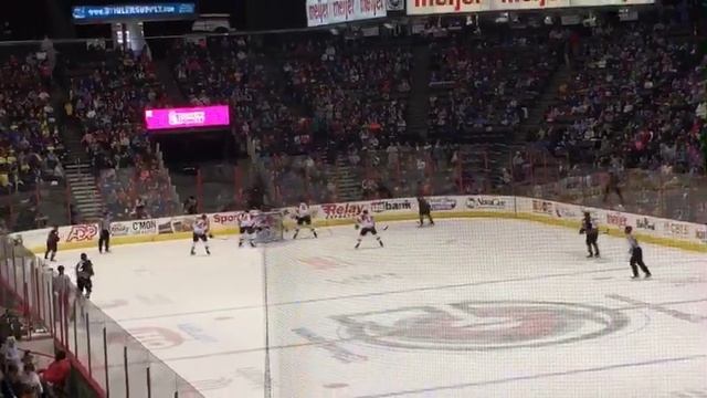 At the CYCLONES GAME!!! смотреть онлайн