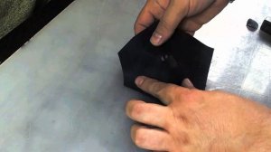 Нарезаем кожаный шнур ротационным шнурорезом