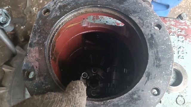 Как извлечь блокировку на минитракторе TZ4K14 (01.05.2023) смотреть онлайн