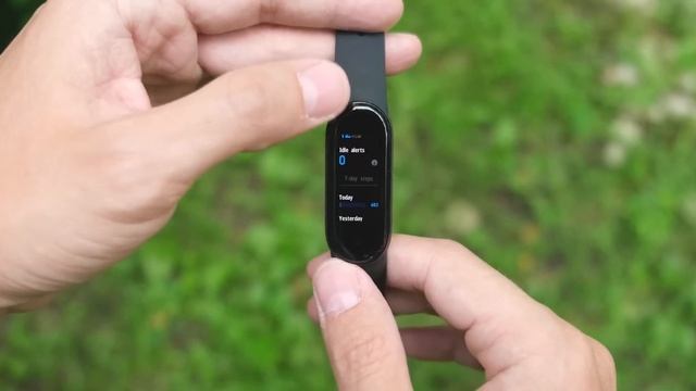 ЧТО ВЫБРАТЬ? MI BAND 5 ИЛИ MI BAND 5 NFC. АВТОНОМНОСТЬ, ПУЛЬС, ОПЛАТА смотреть онлайн