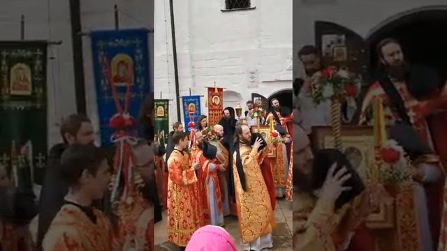 Митрополит Кирилл совершил Божественную литургию в храме Свияжского Успенского мужского монастыря смотреть онлайн