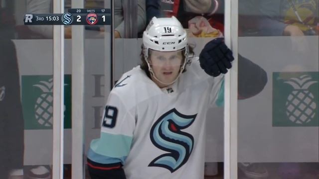 Jared McCann Receives Playing With Broken Stick Penalty смотреть онлайн
