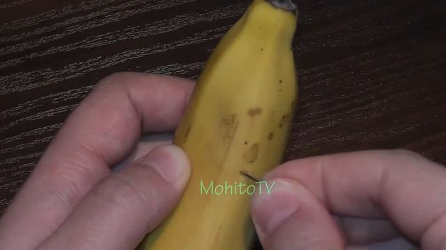 Прикол: Как нарезать банан, не открывая его смотреть онлайн