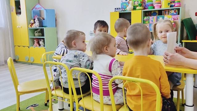 Молодёжная (младшая группа). Рисование "цветные колечки" смотреть онлайн